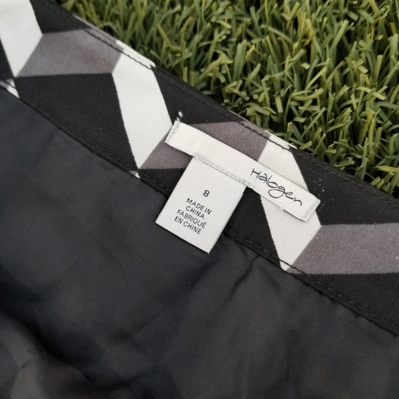 Halogen Mod Mini Skirt - Picture 4 of 4